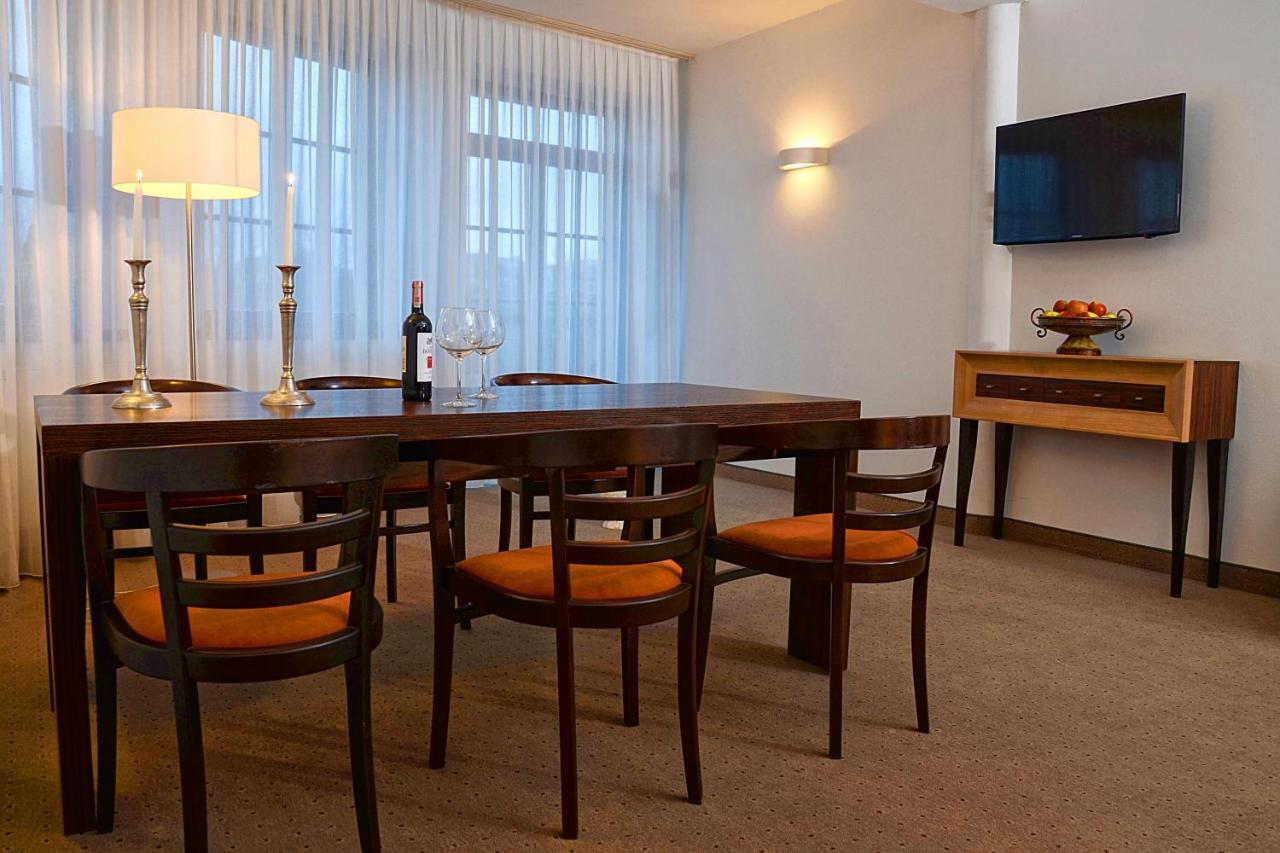Stary Tartak Hotel Ilawa Phòng bức ảnh