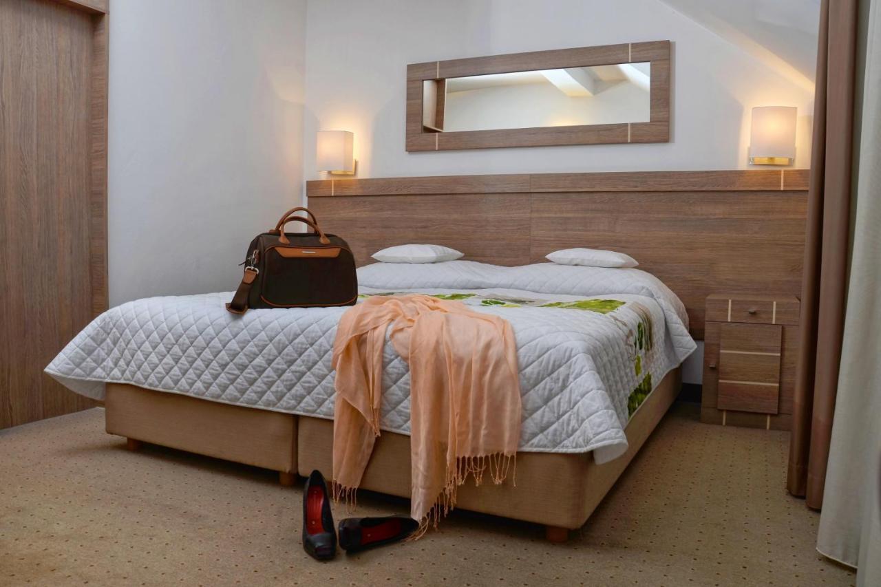 Stary Tartak Hotel Ilawa Ngoại thất bức ảnh